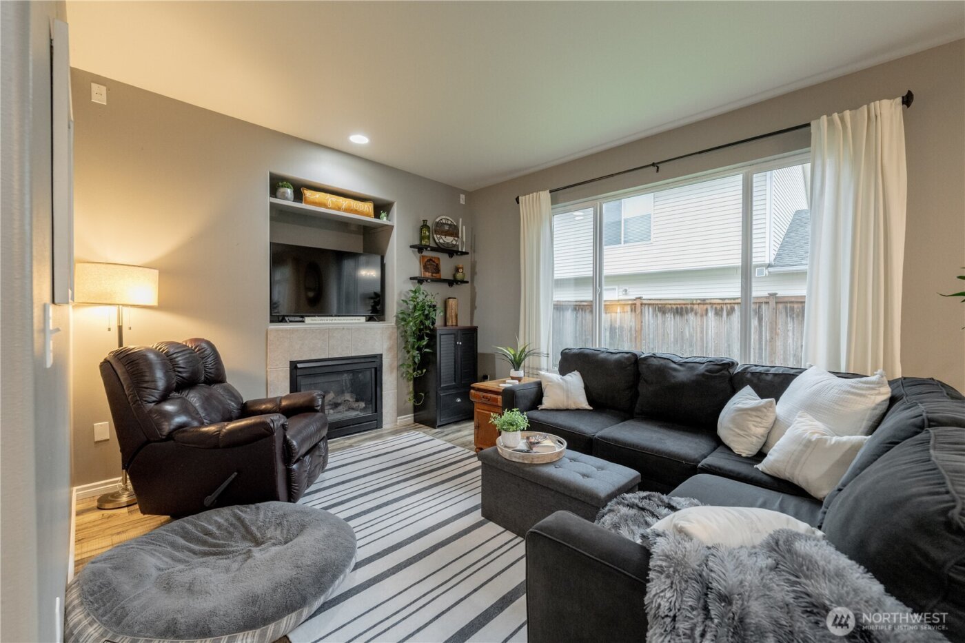 10025 2nd Place SE, Lake Stevens, WA 98258