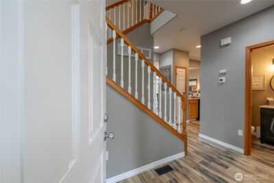 10025 2nd Place SE, Lake Stevens, WA 98258 - Photo 7
