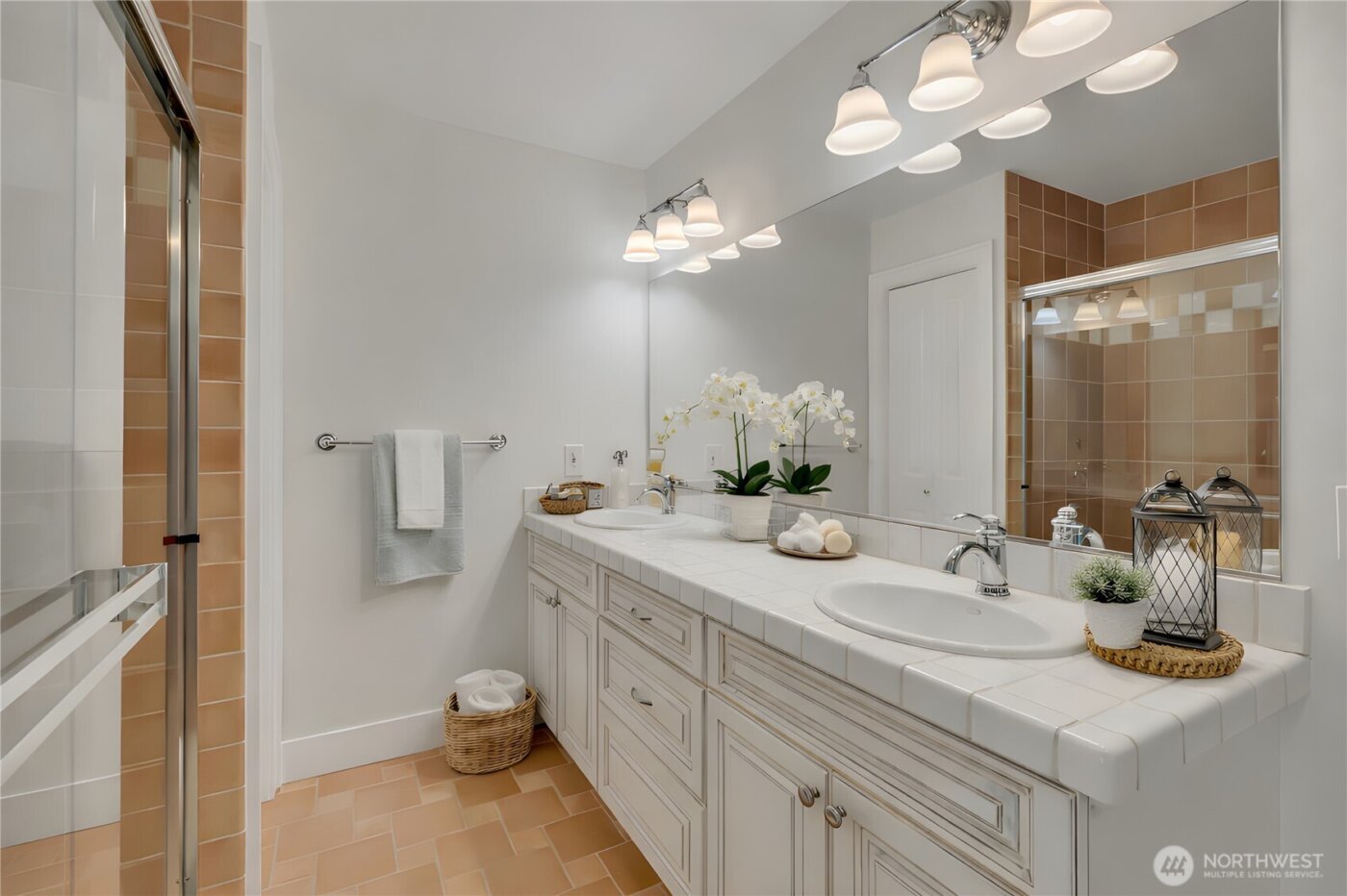 11524 SE 259th Street #101, Kent, WA 98030-7856