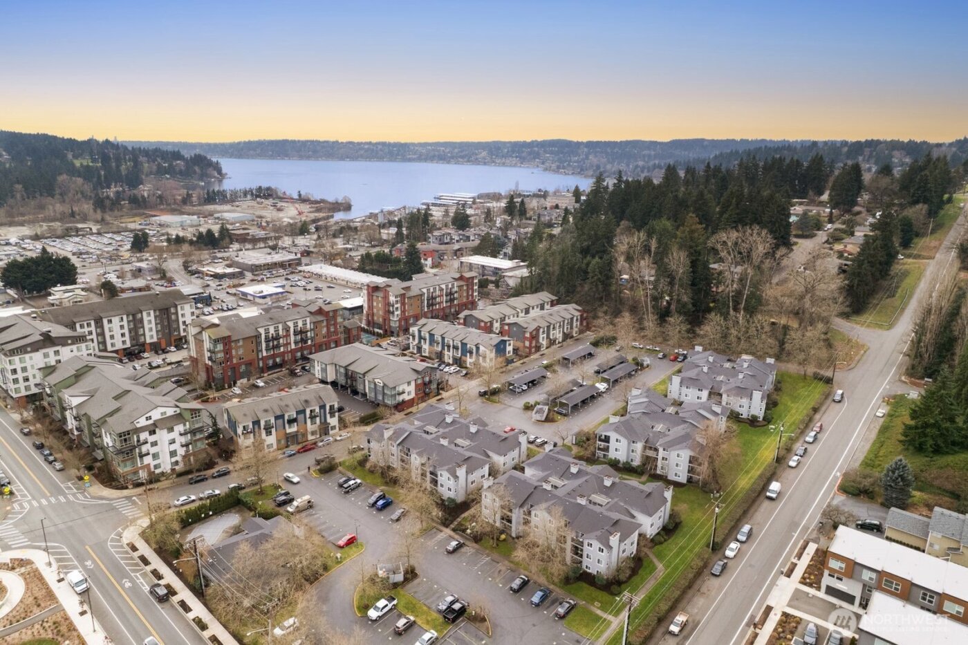 6700 NE 182nd Street #A208, Kenmore, WA 98028