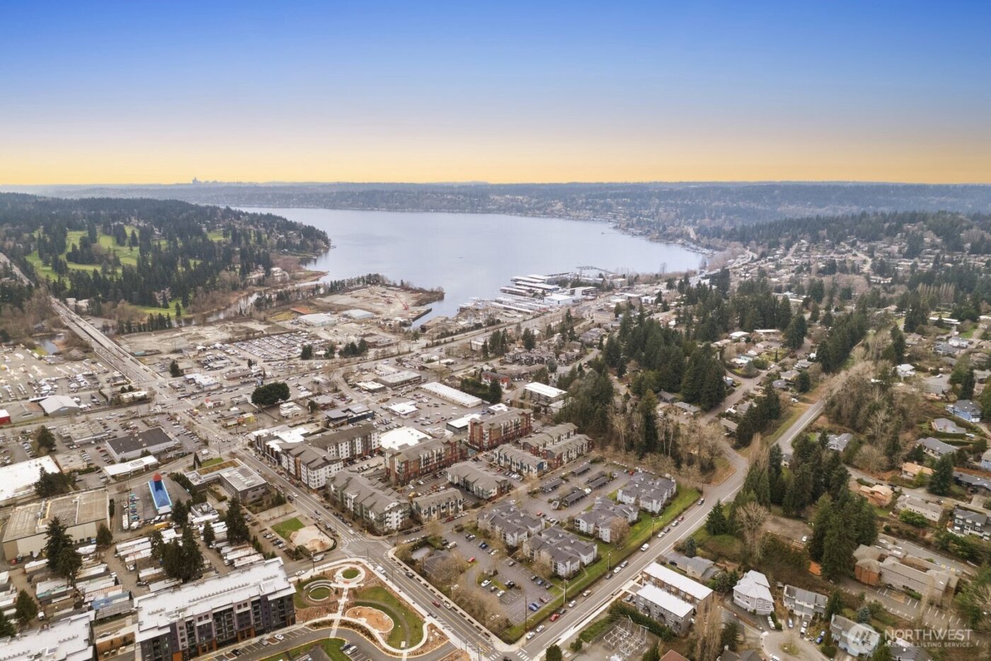 6700 NE 182nd Street #A208, Kenmore, WA 98028