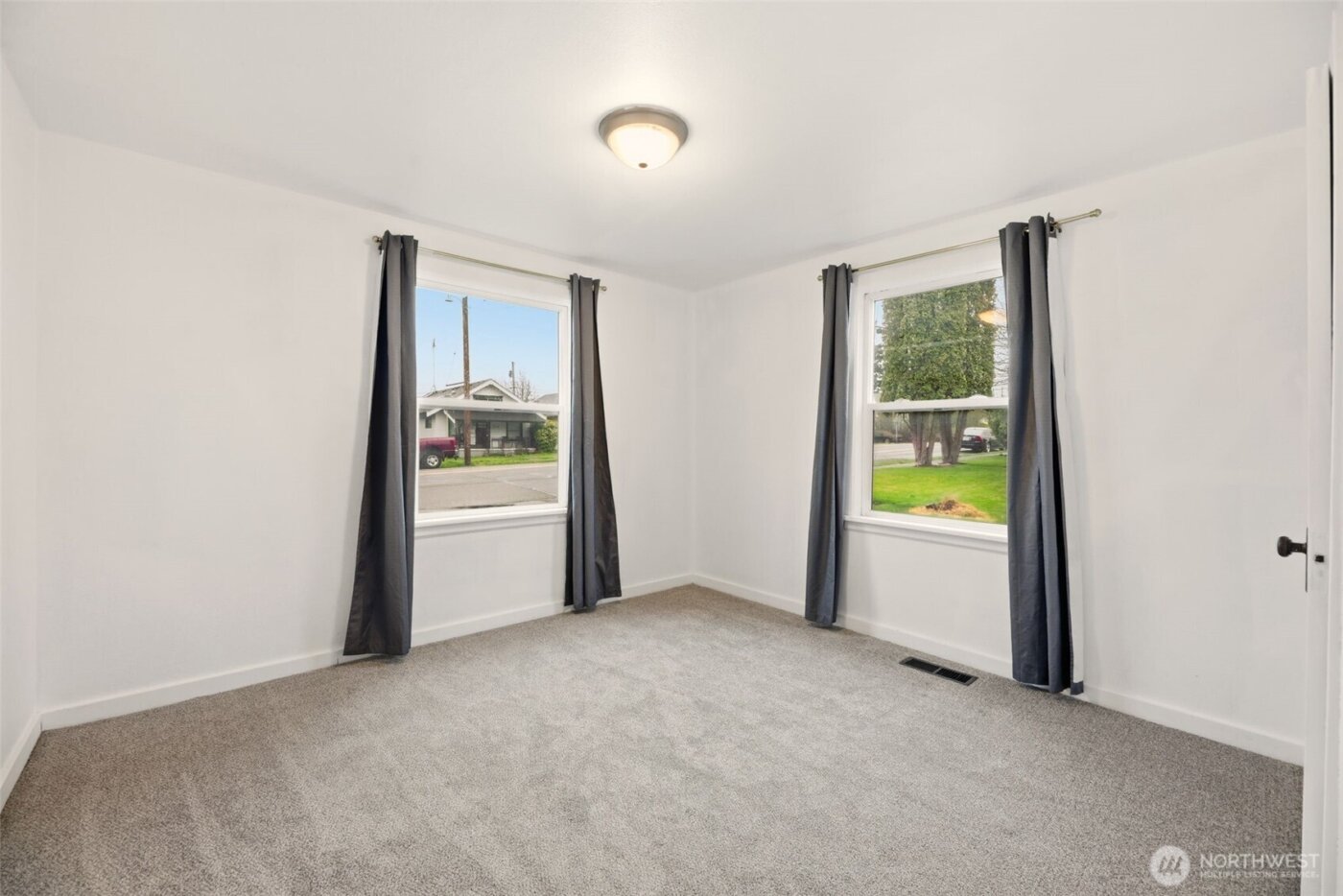 3013 19th Street , Everett, WA 98201