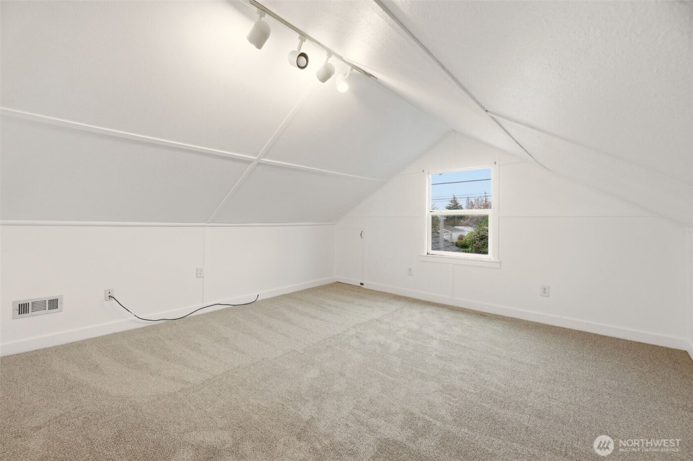 3013 19th Street , Everett, WA 98201