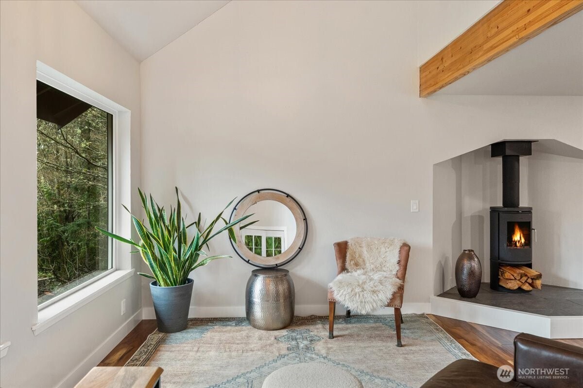 23990 Vinland Terrace NW, Poulsbo, WA 98370