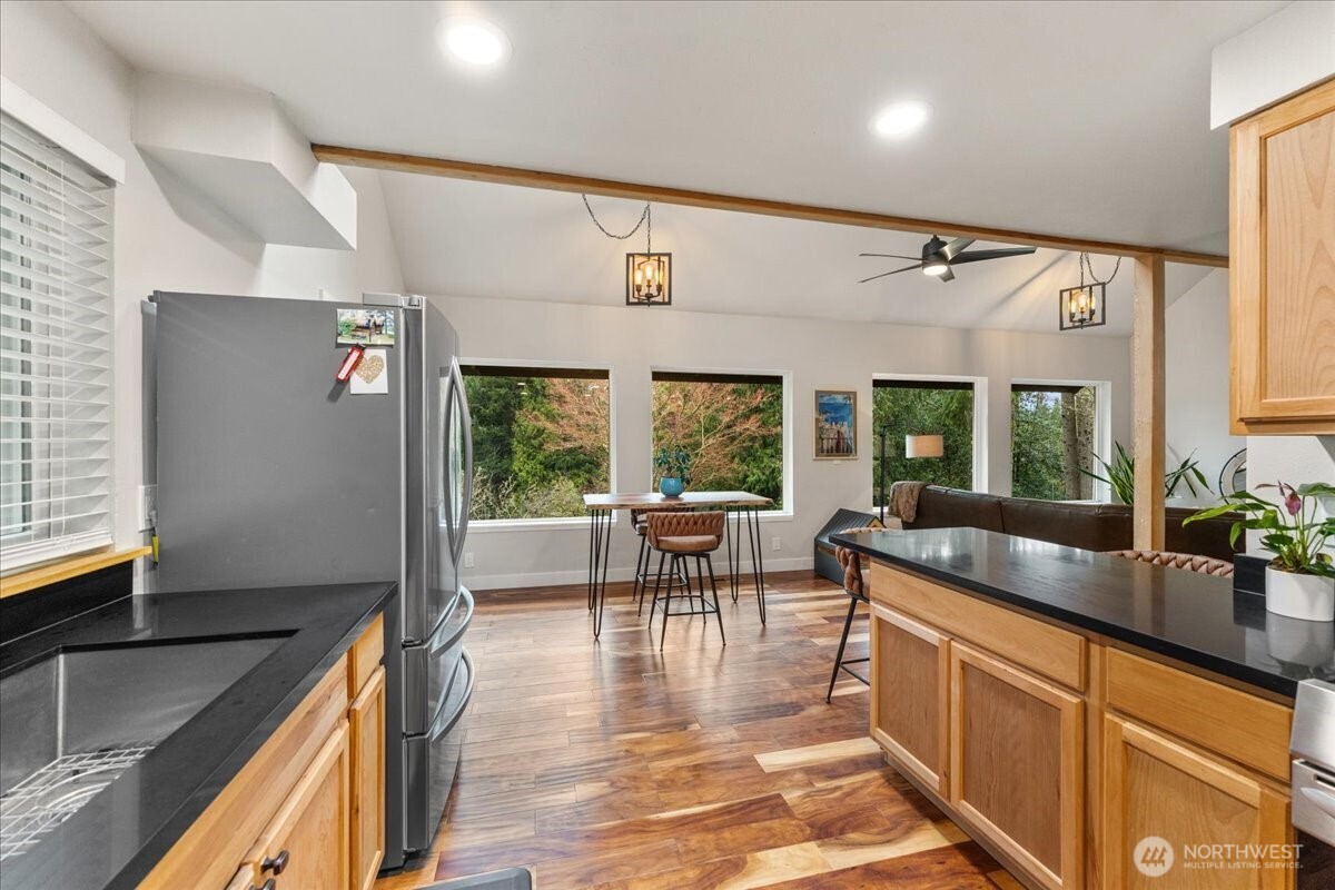 23990 Vinland Terrace NW, Poulsbo, WA 98370