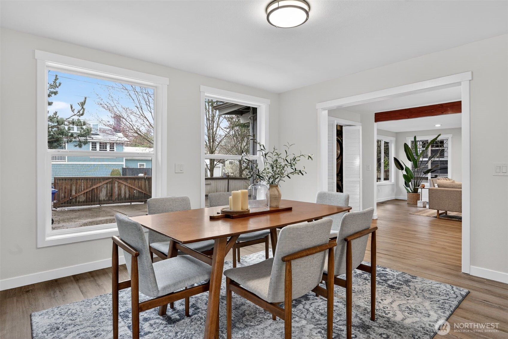 8742 3rd Avenue NW, Seattle, WA 98117