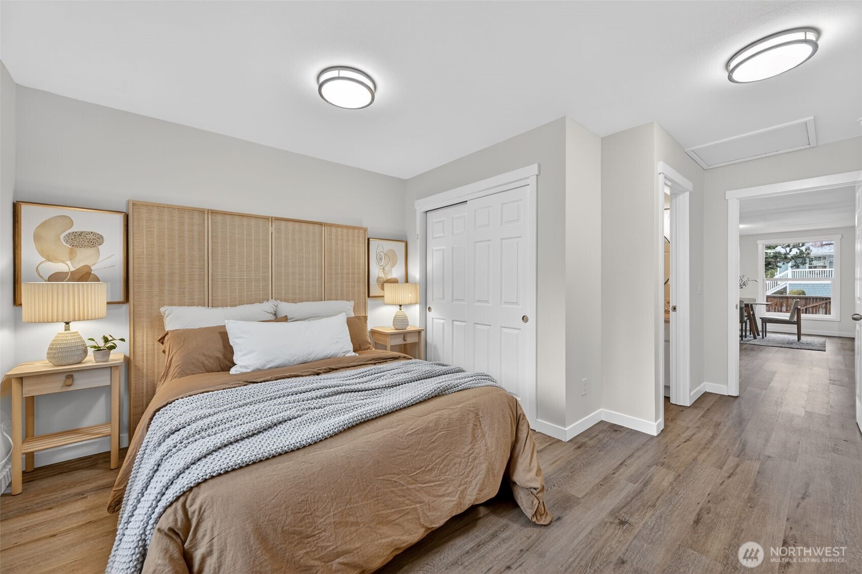 8742 3rd Avenue NW, Seattle, WA 98117