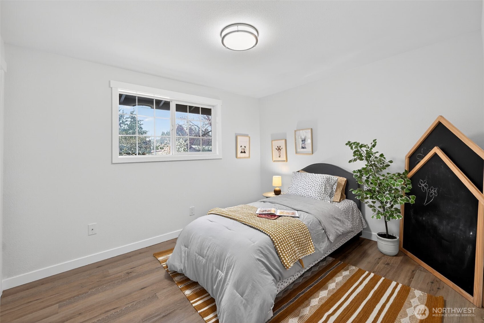 8742 3rd Avenue NW, Seattle, WA 98117