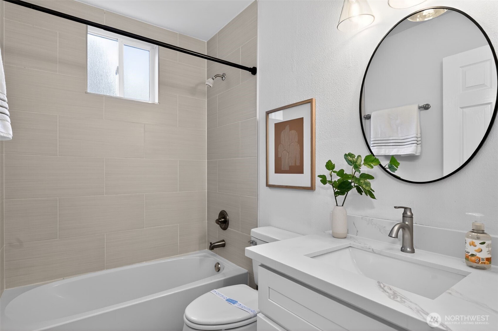 8742 3rd Avenue NW, Seattle, WA 98117