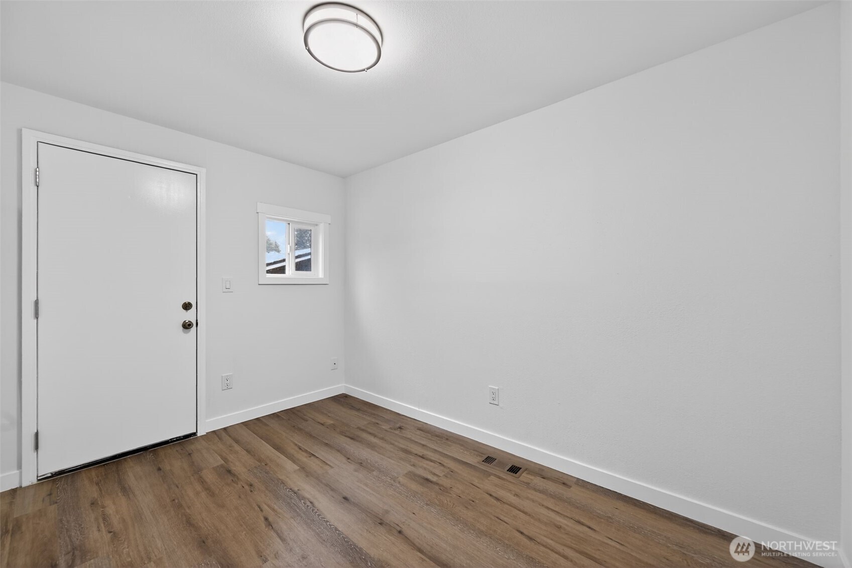 8742 3rd Avenue NW, Seattle, WA 98117