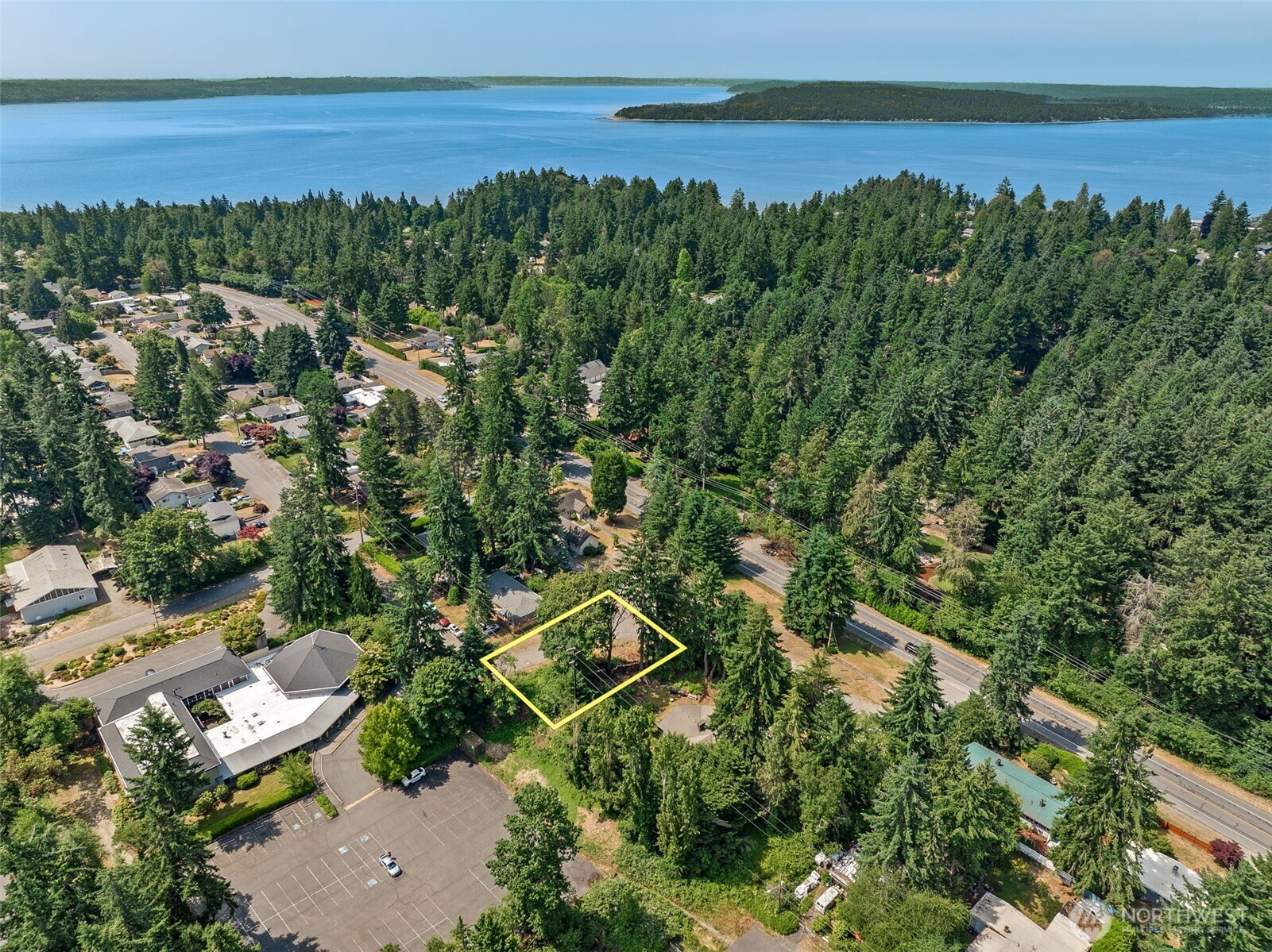 206 1st Place S, Des Moines, WA 98198