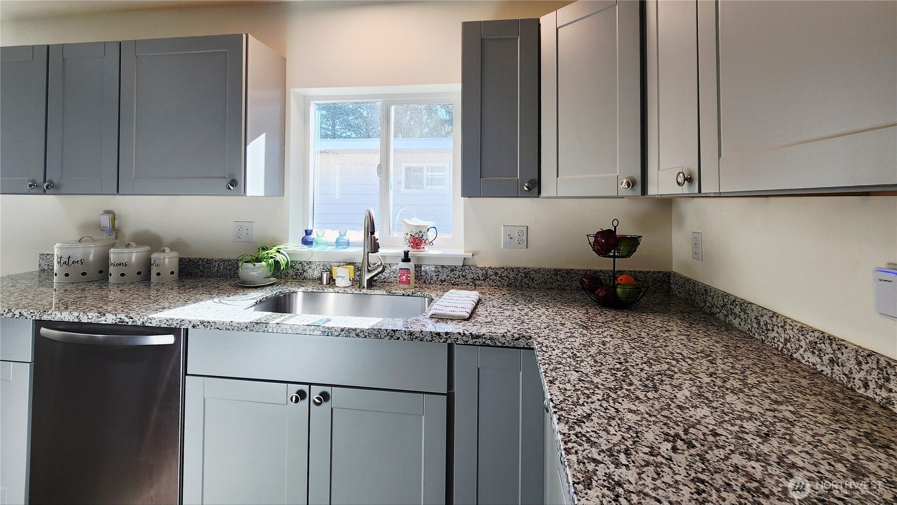 371 Centaurus Avenue SW, Ocean Shores, WA 98569