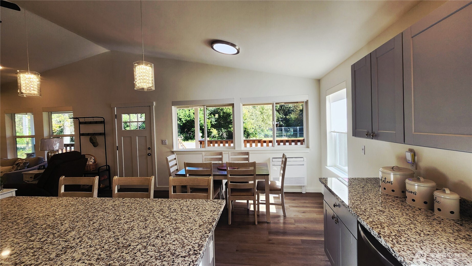 371 Centaurus Avenue SW, Ocean Shores, WA 98569