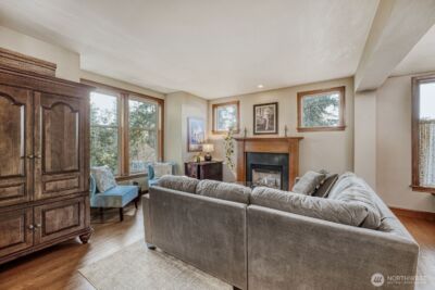 11740 Burke Avenue N, Seattle, WA 98133 - Photo 6