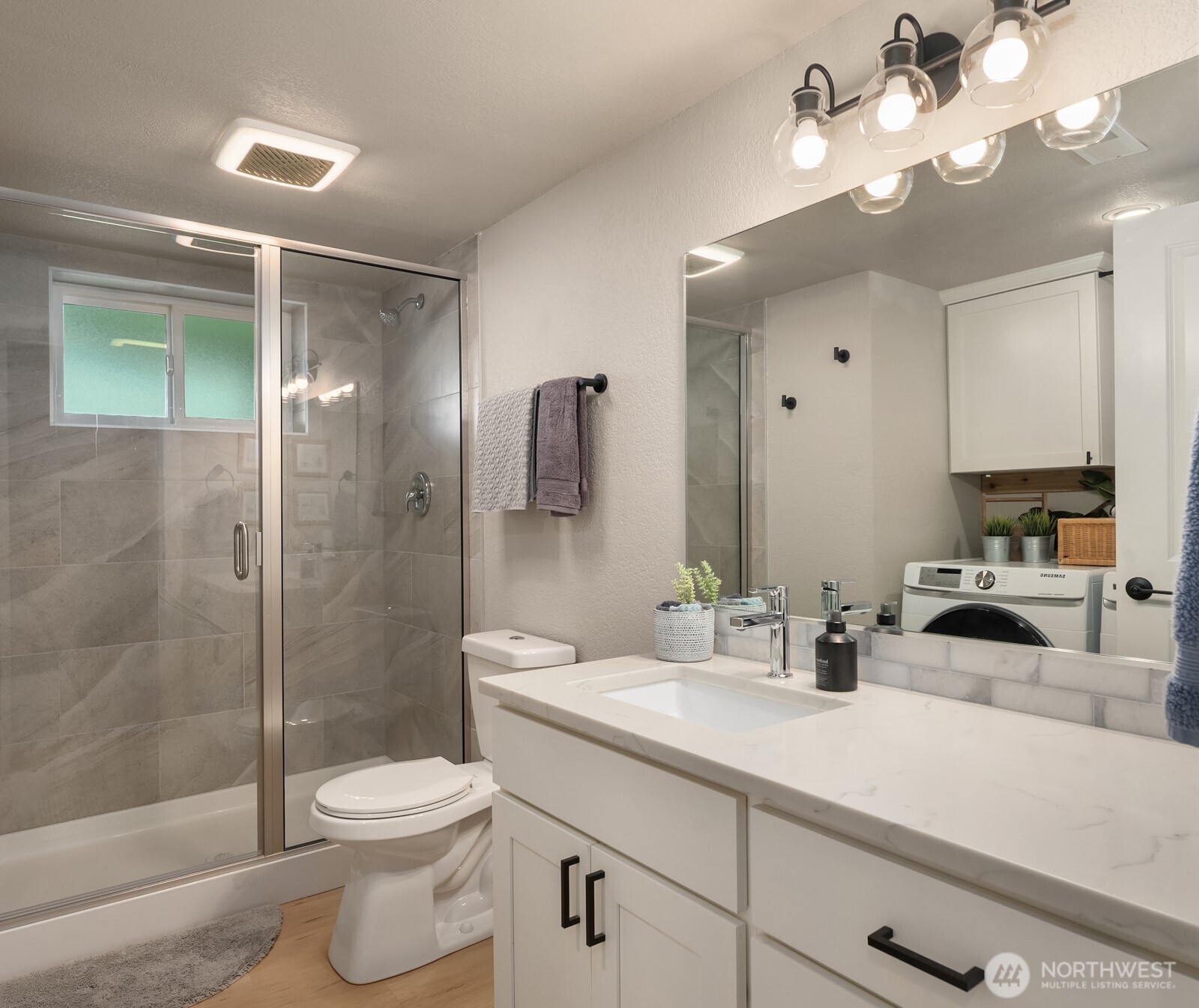 17407 3rd Avenue SE, Bothell, WA 98012