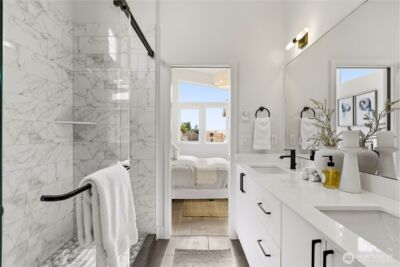 2560 30th Avenue W, Seattle, WA 98199 - Photo 16