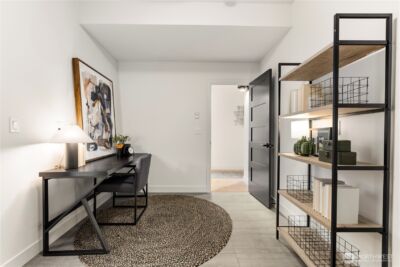 2560 30th Avenue W, Seattle, WA 98199 - Photo 3