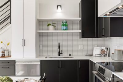 2560 30th Avenue W, Seattle, WA 98199 - Photo 6