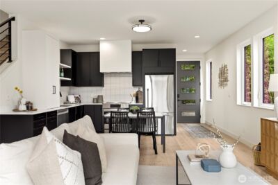 2560 30th Avenue W, Seattle, WA 98199 - Photo 8