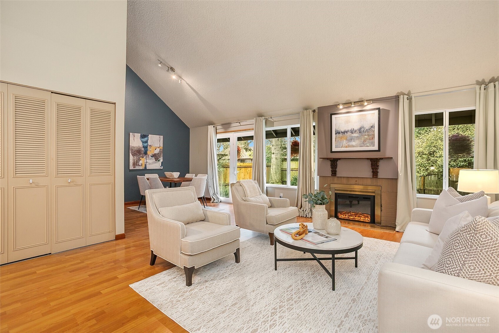 14203 NE 63rd Court , Redmond, WA 98052