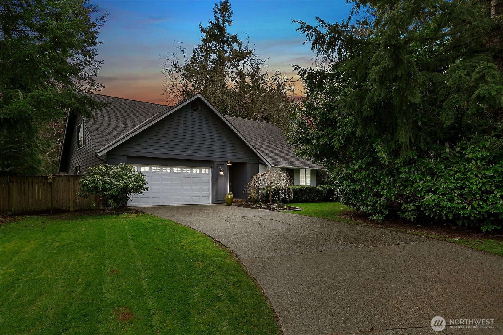 14203 NE 63rd Court , Redmond, WA 98052