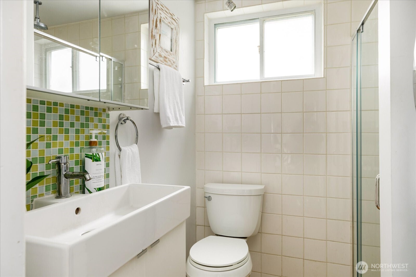 3661 Shorewood Avenue , Greenbank, WA 98253