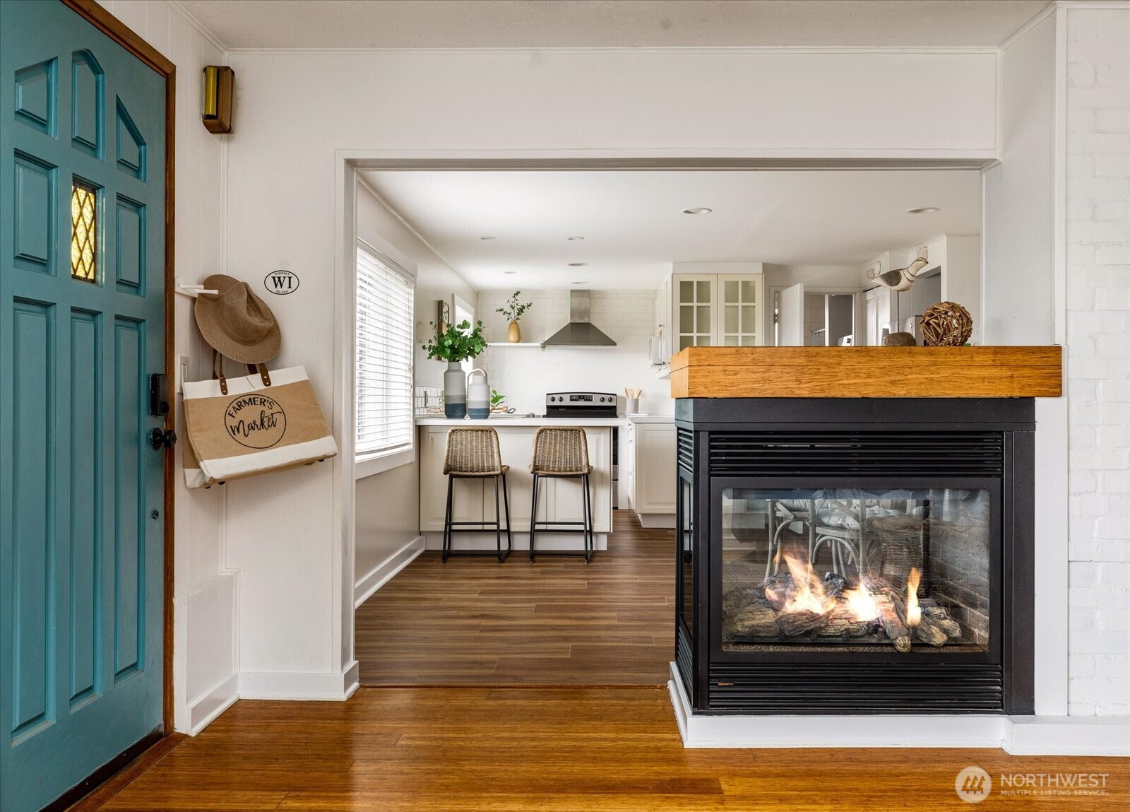 3661 Shorewood Avenue , Greenbank, WA 98253