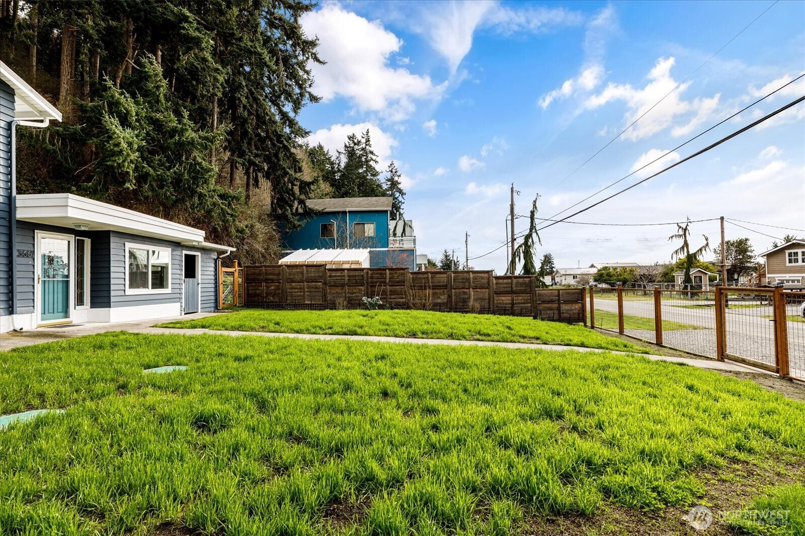 3661 Shorewood Avenue , Greenbank, WA 98253