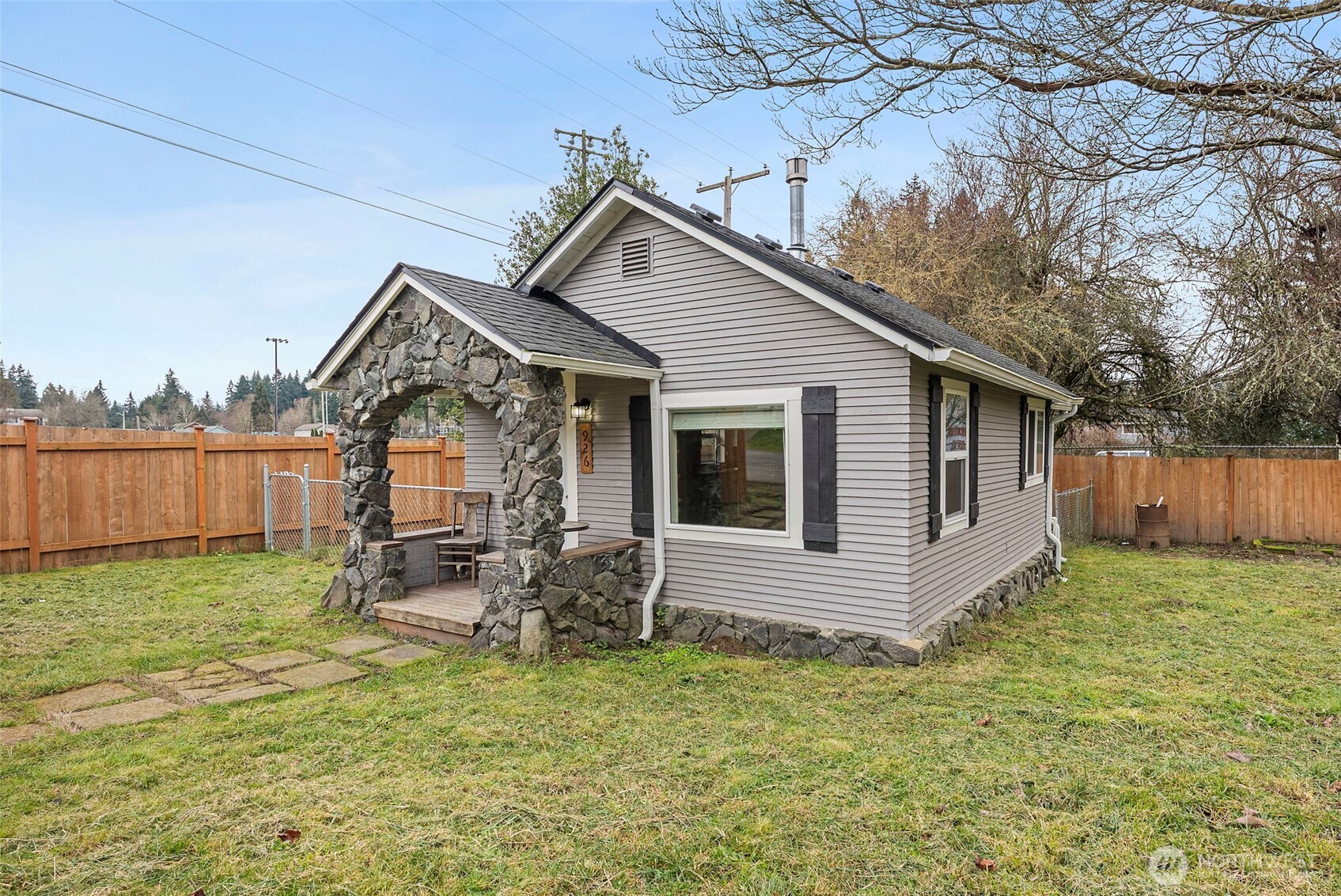 926 Austin Avenue , Port Orchard, WA 98366-4306