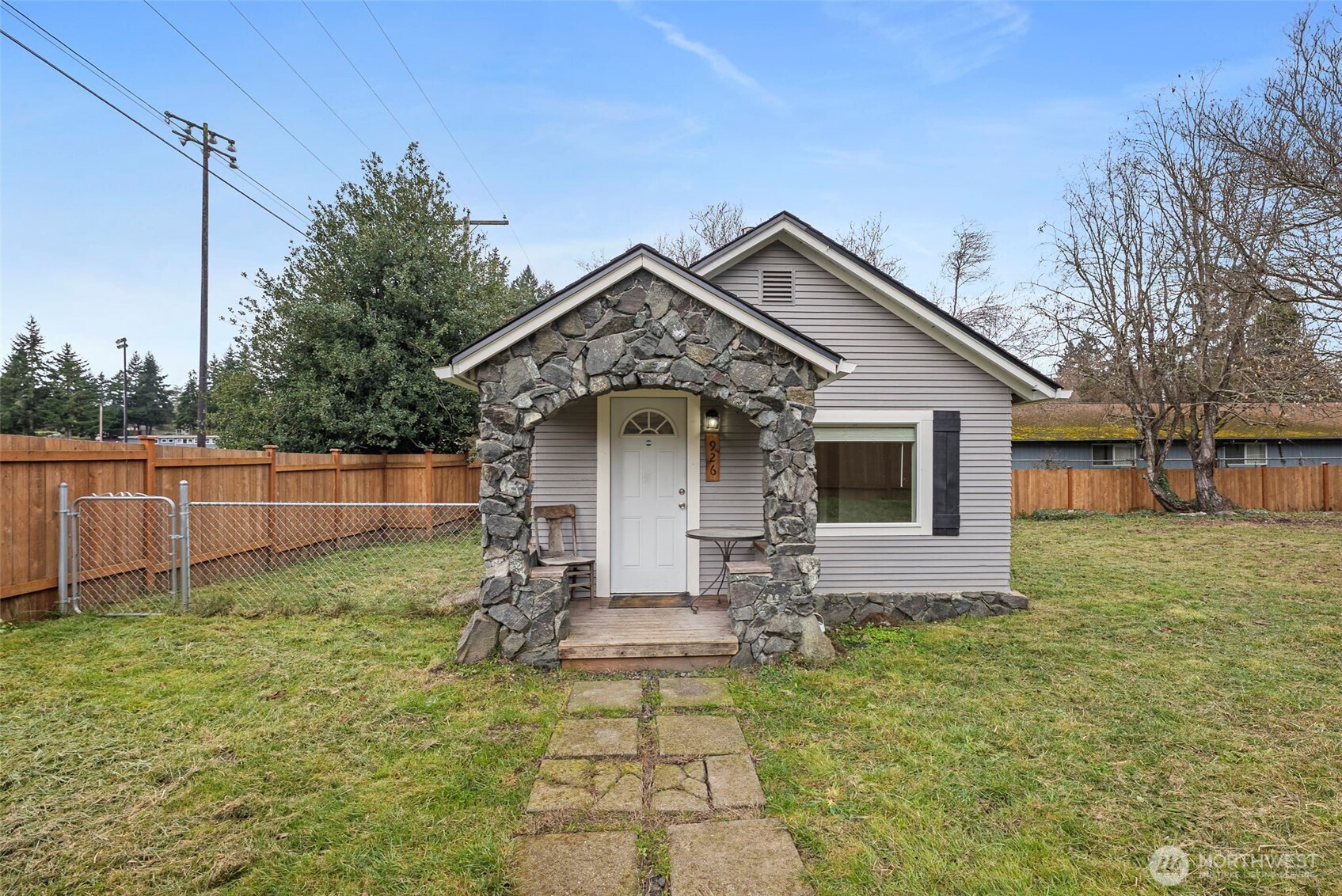 926 Austin Avenue , Port Orchard, WA 98366-4306