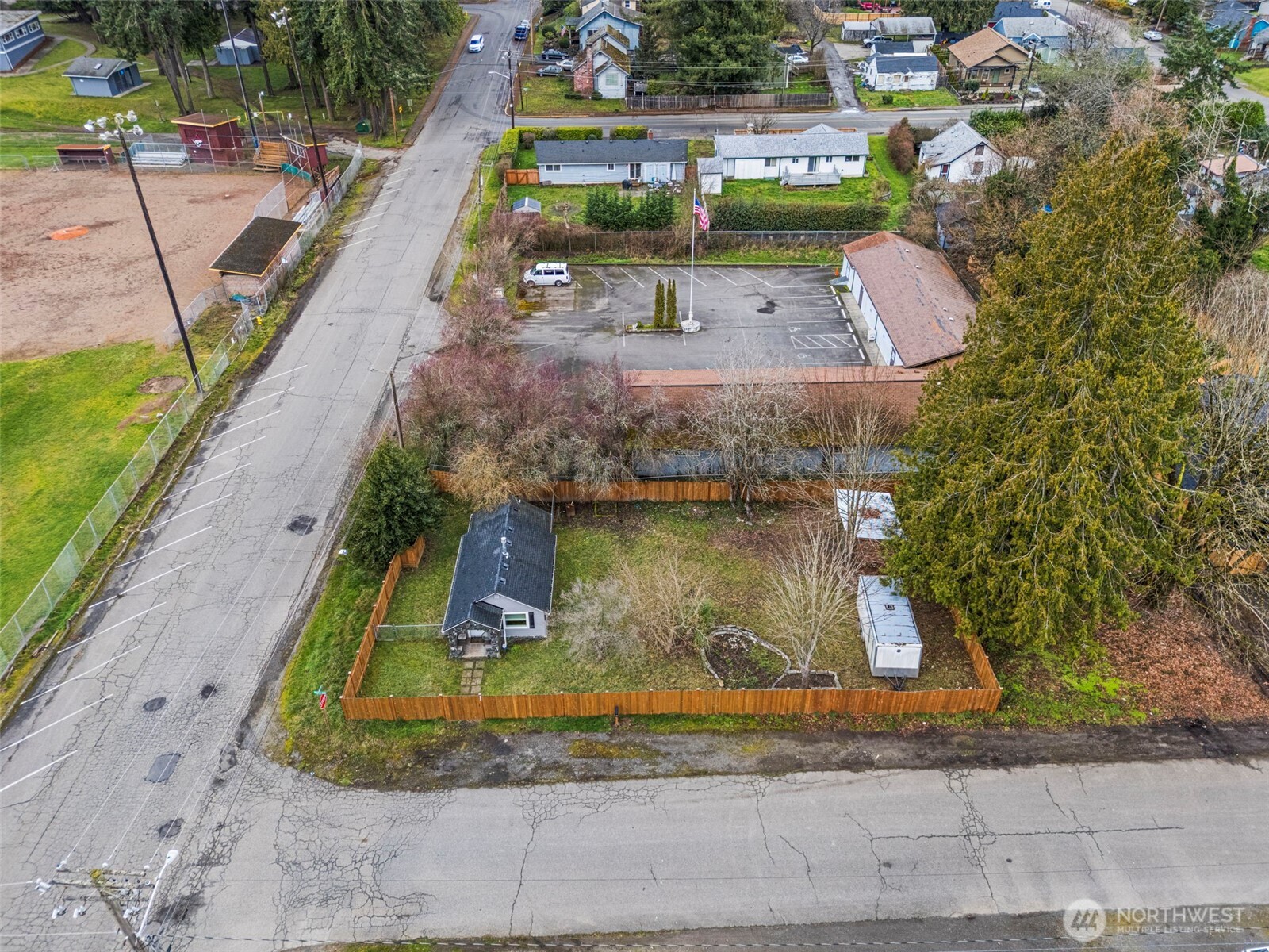 926 Austin Avenue , Port Orchard, WA 98366-4306