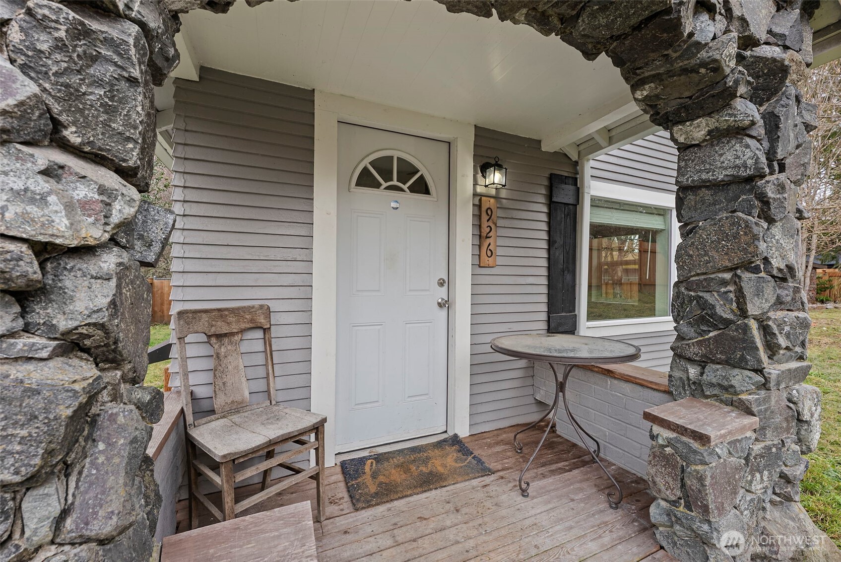 926 Austin Avenue , Port Orchard, WA 98366-4306