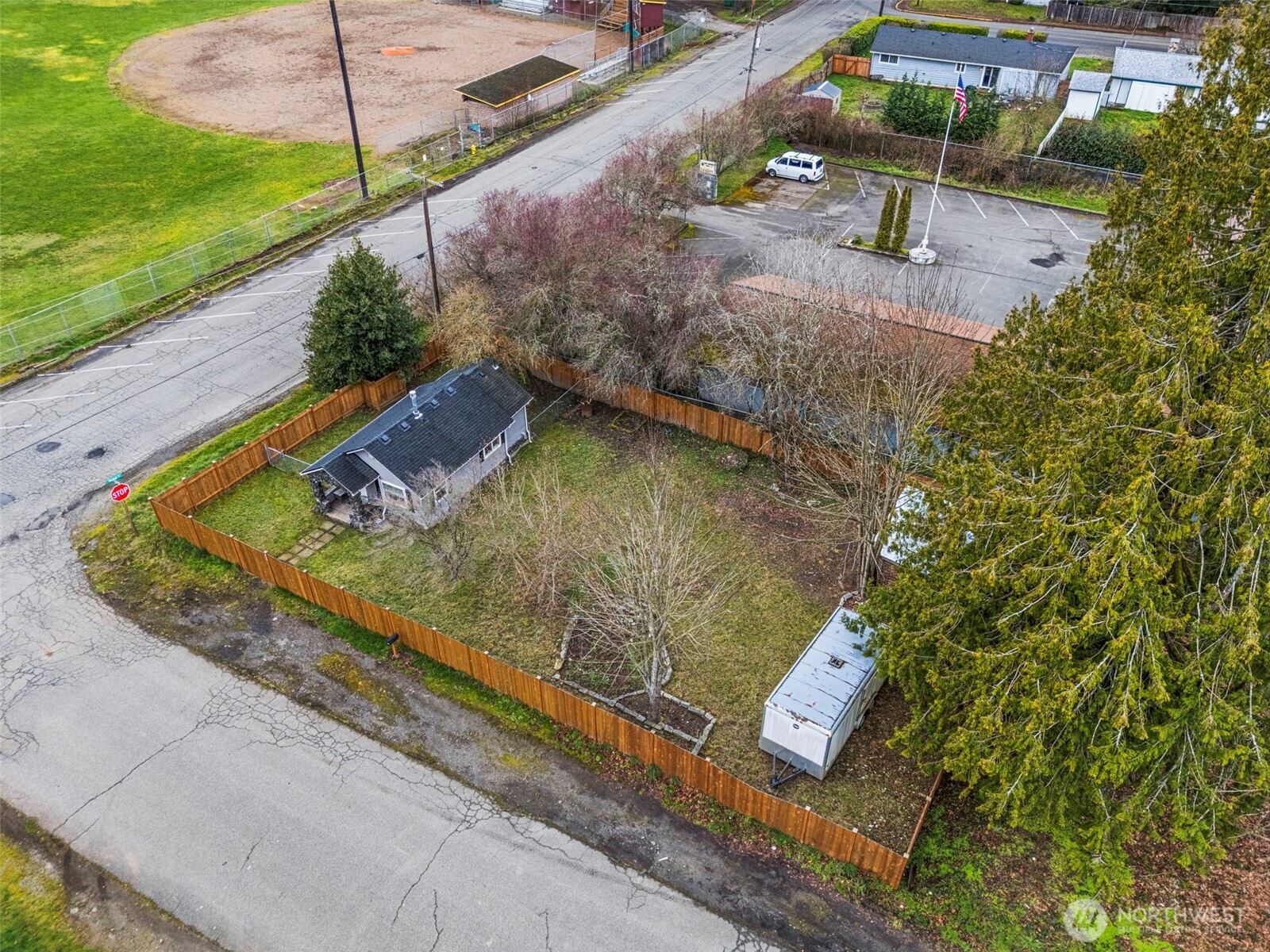 926 Austin Avenue , Port Orchard, WA 98366-4306