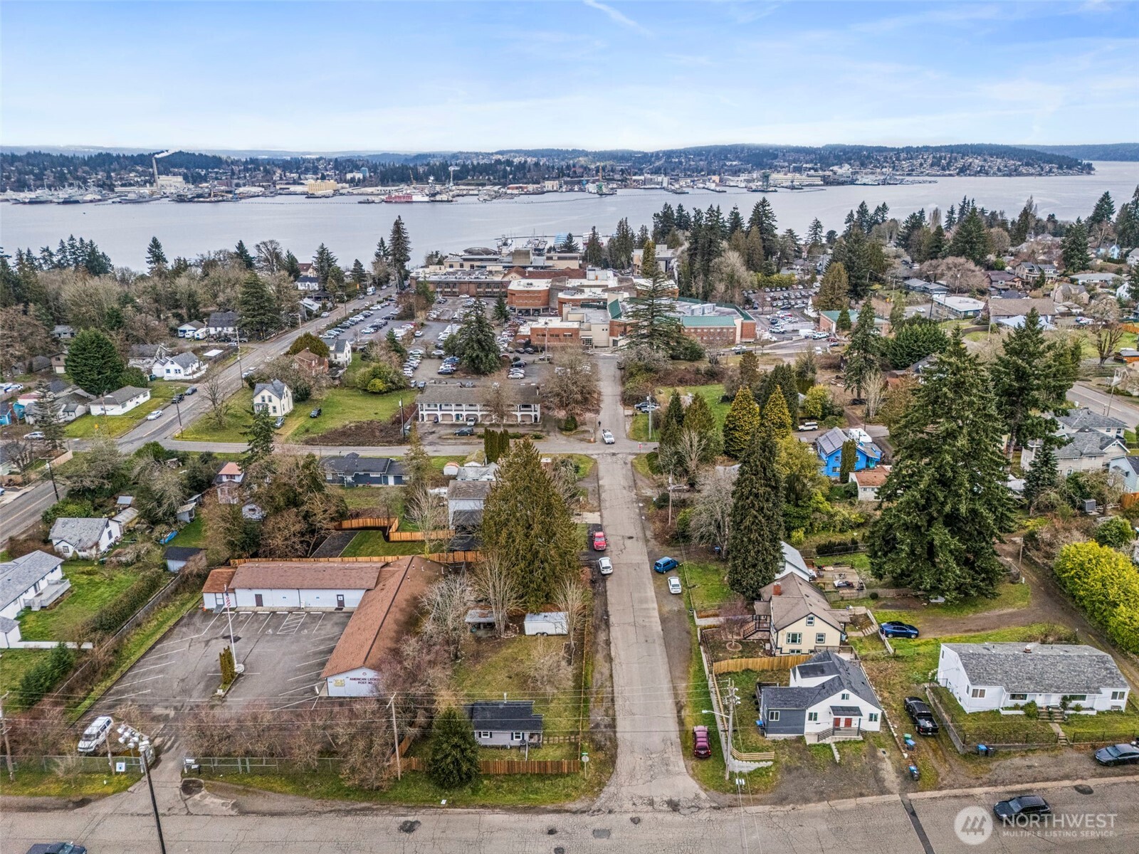 926 Austin Avenue , Port Orchard, WA 98366-4306