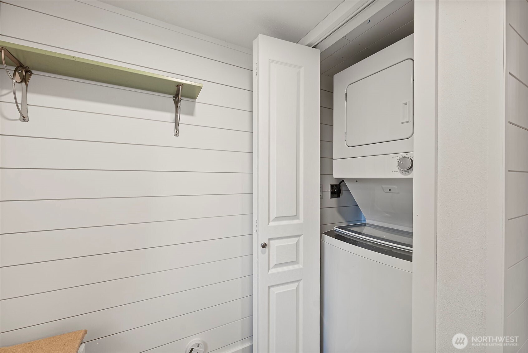 926 Austin Avenue , Port Orchard, WA 98366-4306