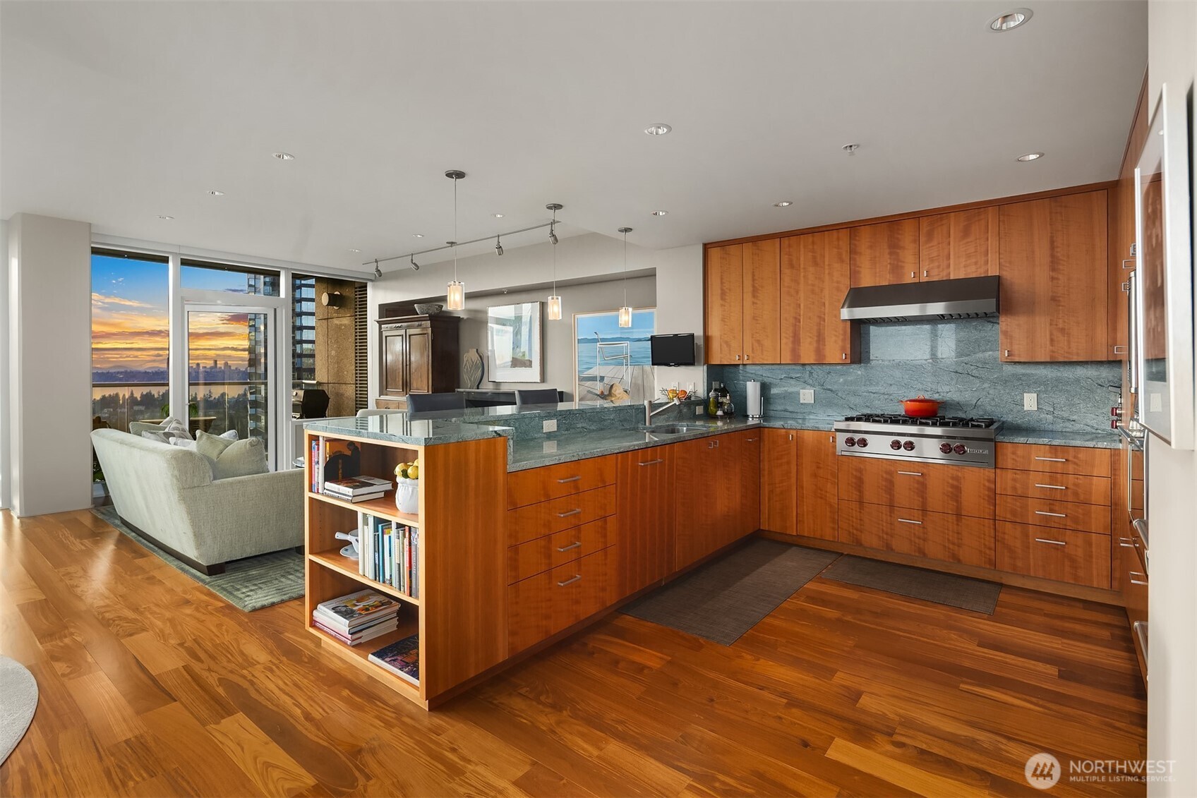 10700 NE 4th Street #3016, Bellevue, WA 98004