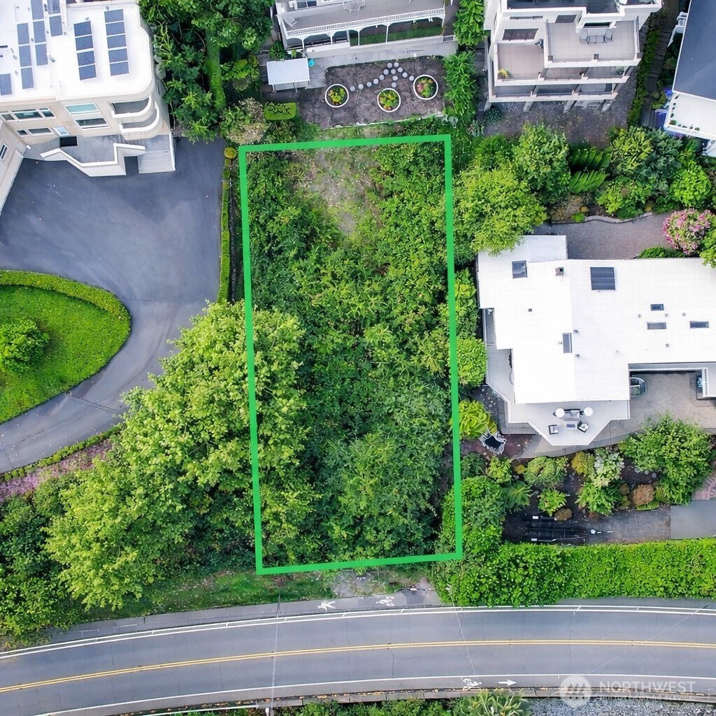 8512 NE Juanita Drive , Kirkland, WA 98034