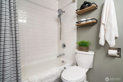 3820 NE 155th Place #403, Lake Forest Park, WA 98155 - Photo 14