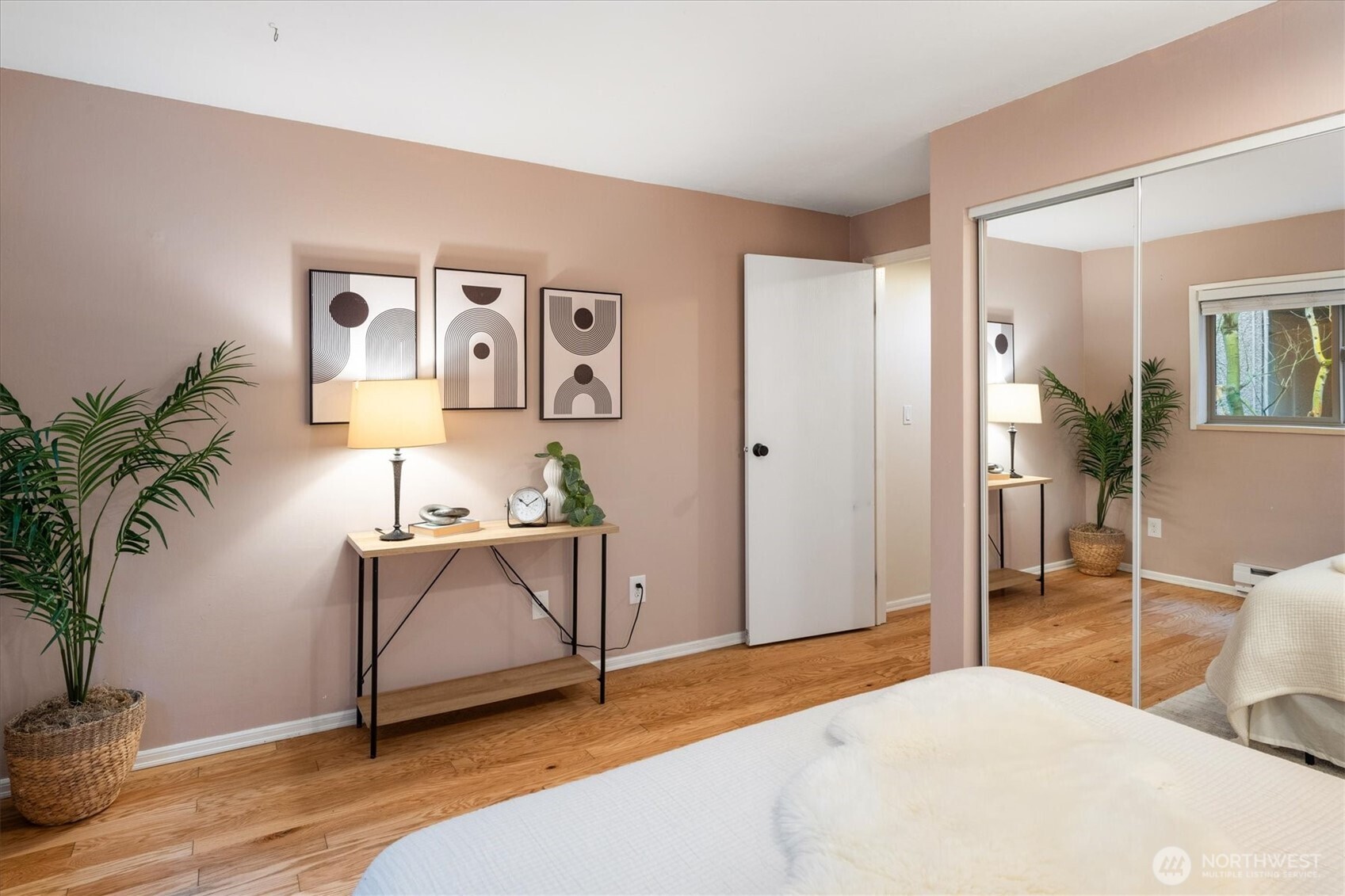 3820 NE 155th Place #403, Lake Forest Park, WA 98155