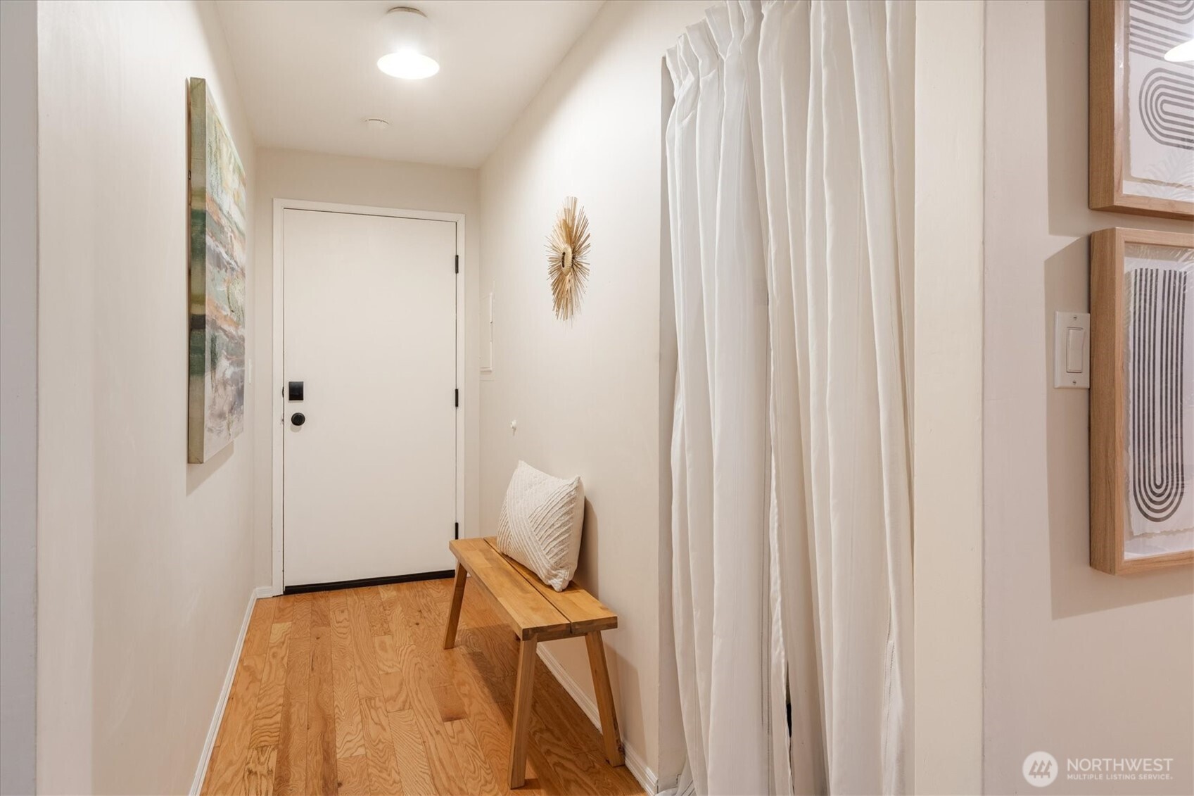 3820 NE 155th Place #403, Lake Forest Park, WA 98155