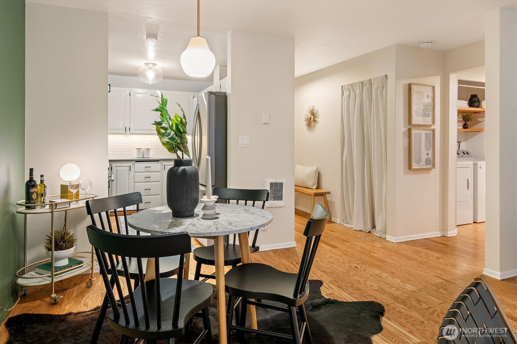 3820 NE 155th Place #403, Lake Forest Park, WA 98155