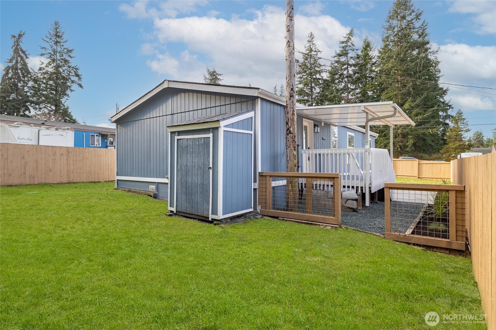 3234 Whitney Dr , Oak Harbor, WA 98277