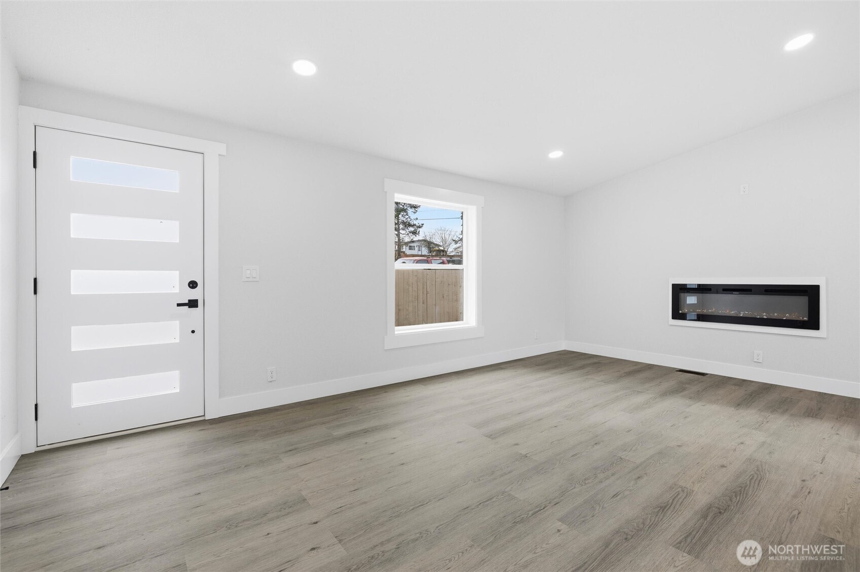 3234 Whitney Dr , Oak Harbor, WA 98277