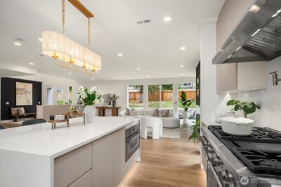 3978 162nd Place SE, Bellevue, WA 98006 - Photo 9