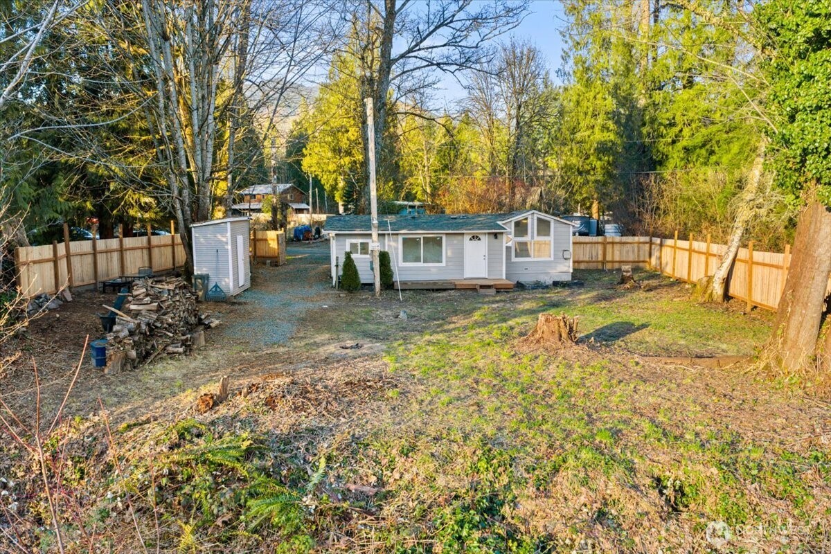41722 S Shore Drive , Concrete, WA 98237