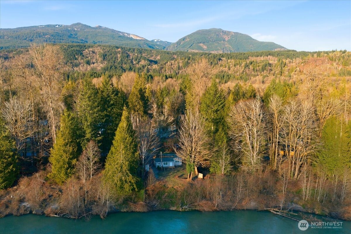 41722 S Shore Drive , Concrete, WA 98237