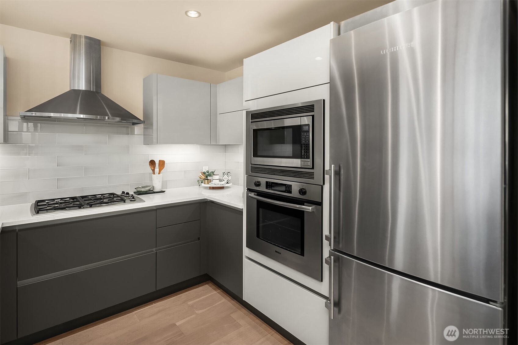 737 Olive Way #1903, Seattle, WA 98101