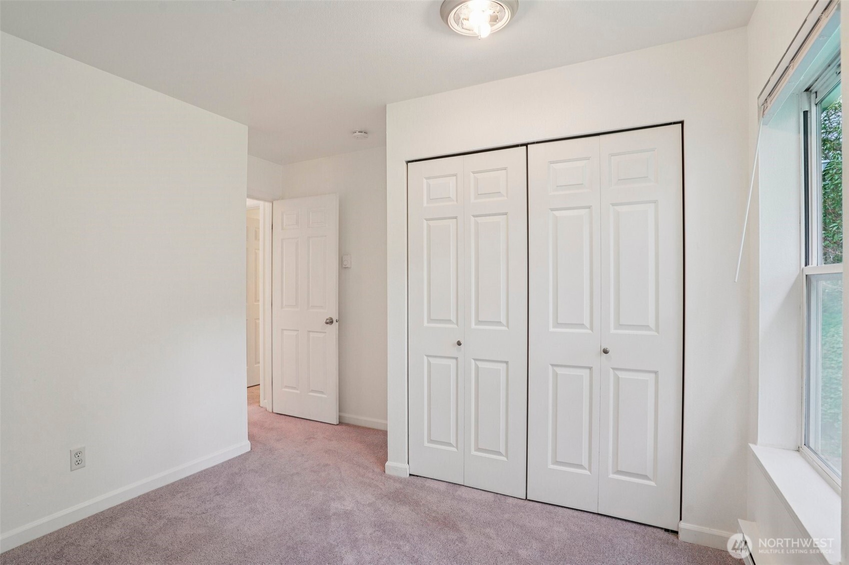 33020 10th Avenue SW #V302, Federal Way, WA 98003