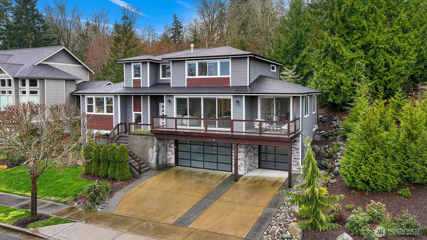 921 Whitewater Drive , Bellingham, WA 98229-3125