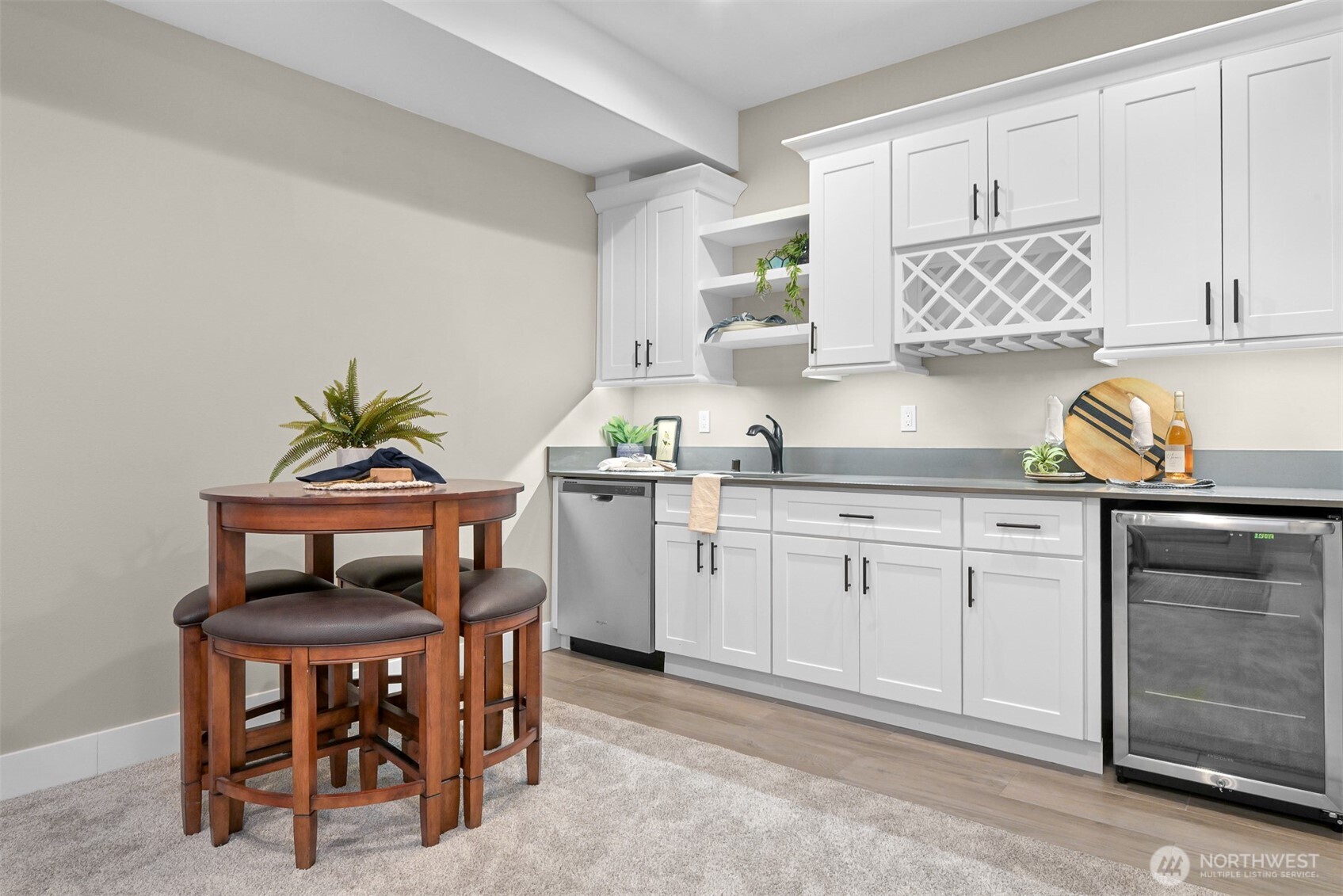 921 Whitewater Drive , Bellingham, WA 98229-3125